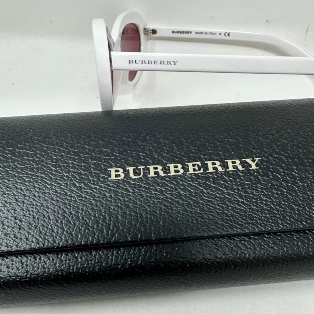 Burberry Women's White Oval Sun Glasses Designer Summer Style Classic Timeless - Picture 2 of 13